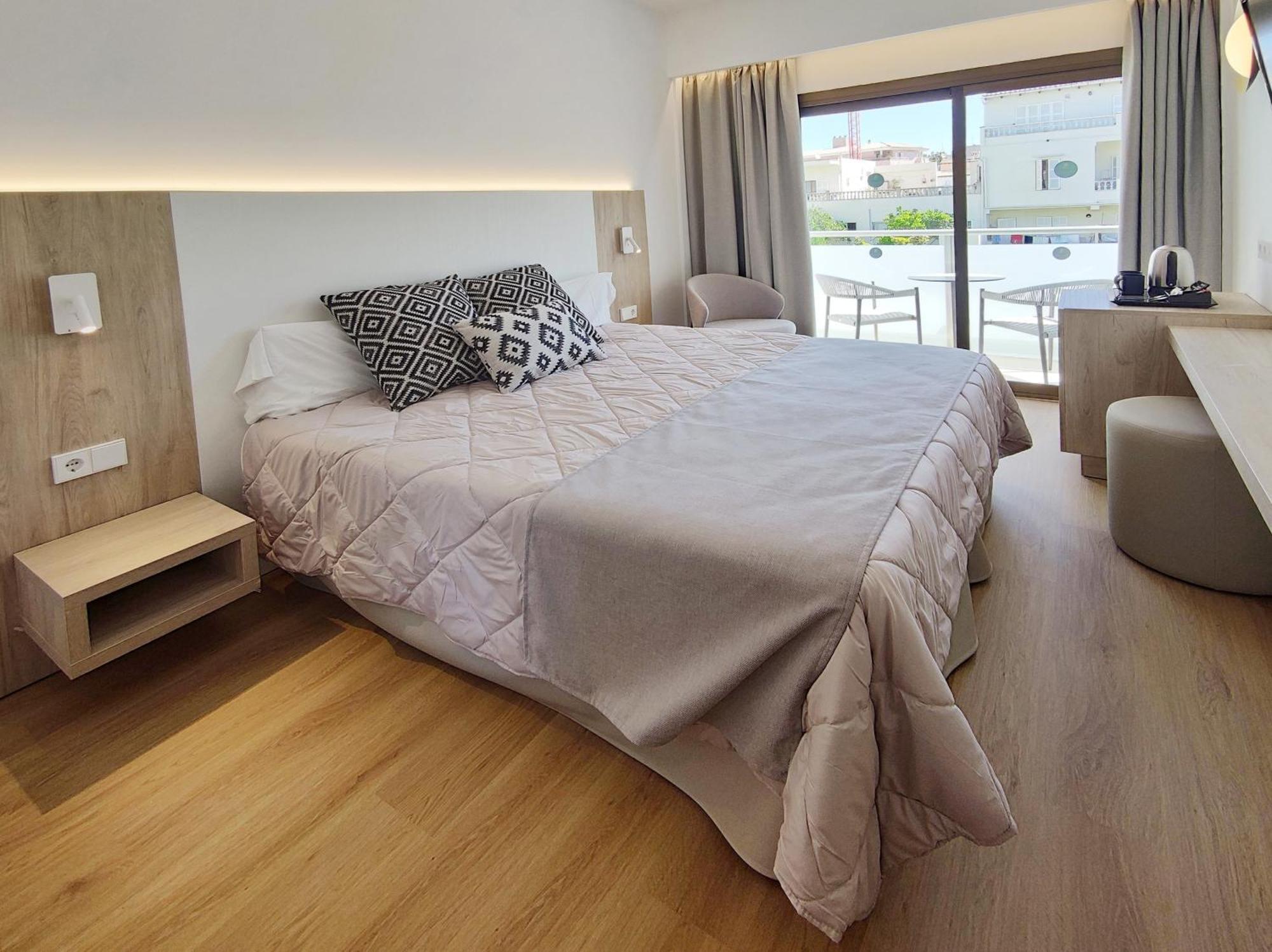 Flacalco Hotel & Apartments Кала Ратьяда Экстерьер фото
